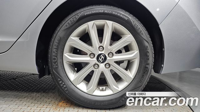 Hyundai AVANTE 2016 — photo 7