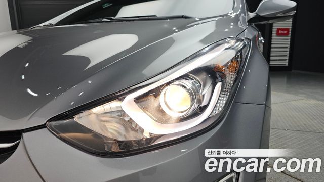 Hyundai AVANTE 2016 — photo 8