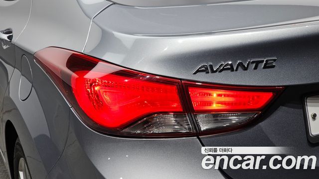 Hyundai AVANTE 2016 — photo 9