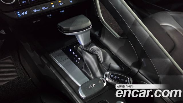 Hyundai AVANTE 2021 — photo 12