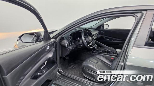 Hyundai AVANTE 2021 — photo 13