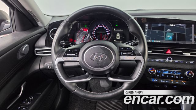 Hyundai AVANTE 2021 — photo 19