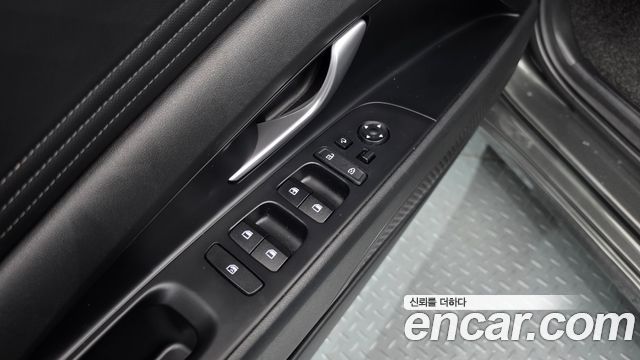 Hyundai AVANTE 2021 — photo 26