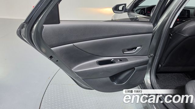 Hyundai AVANTE 2021 — photo 15