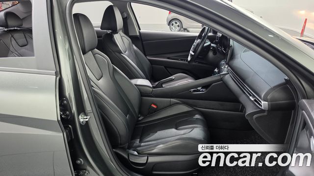 Hyundai AVANTE 2021 — photo 16