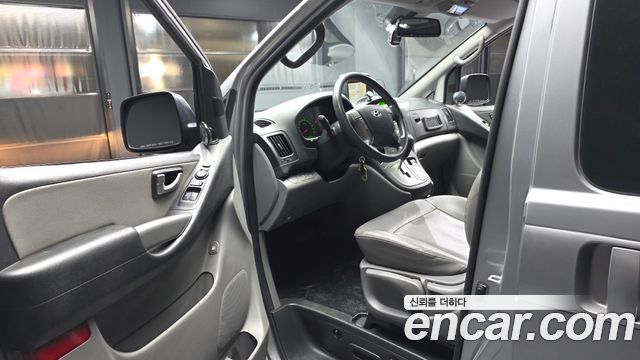 Hyundai Starex 2014 — photo 10