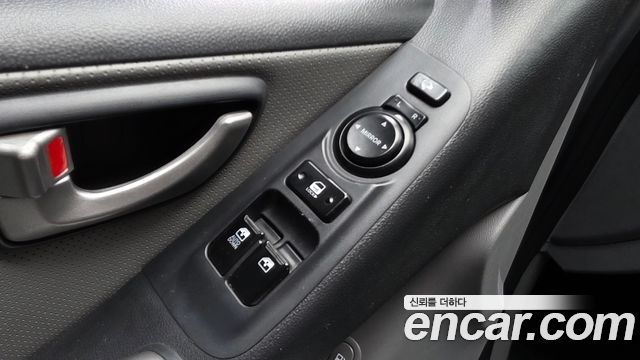 Hyundai Starex 2014 — photo 16