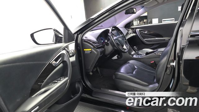 Hyundai Grandeur 2015 — photo 13