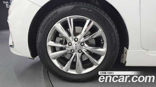 Kia Canival 2019 — photo 5
