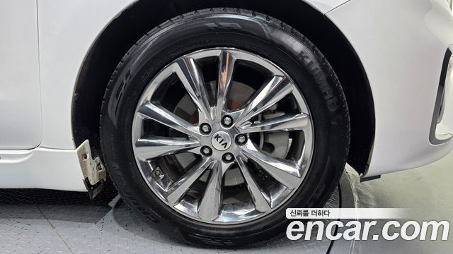 Kia Canival 2019 — photo 7