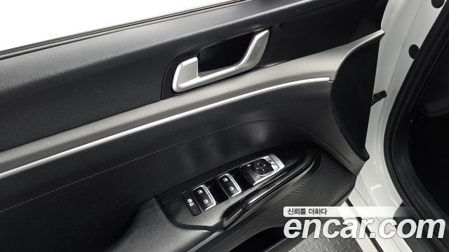 Kia K5 2021 — photo 17