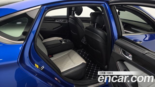 Genesis G80 2019 — photo 18