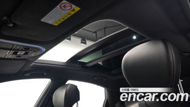 Genesis G80 2019 — photo 23