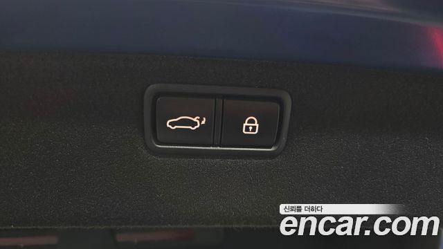 Genesis G80 2019 — photo 26