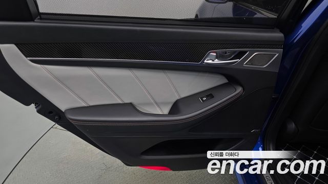 Genesis G80 2019 — photo 15