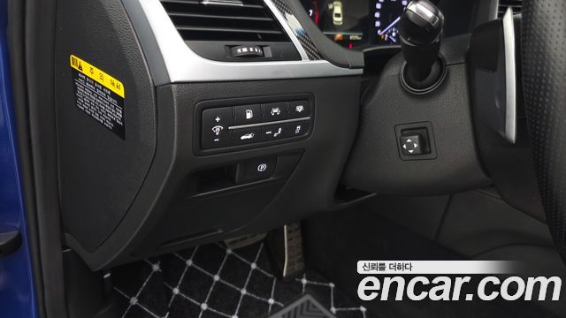 Genesis G80 2019 — photo 28
