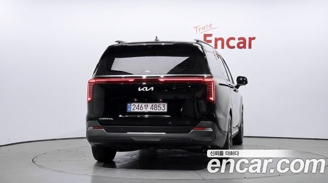 Kia Canival 2024 — photo 4