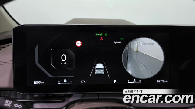 Kia Canival 2024 — photo 8