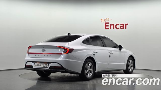 Hyundai Sonata 2022 — photo 2
