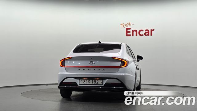 Hyundai Sonata 2022 — photo 4