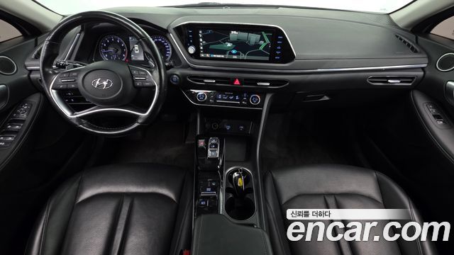 Hyundai Sonata 2022 — photo 10