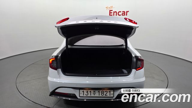 Hyundai Sonata 2022 — photo 26