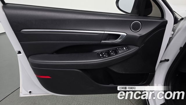 Hyundai Sonata 2022 — photo 14