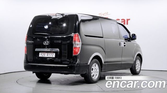 Hyundai Starex 2014 — photo 2