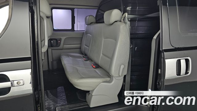 Hyundai Starex 2014 — photo 11