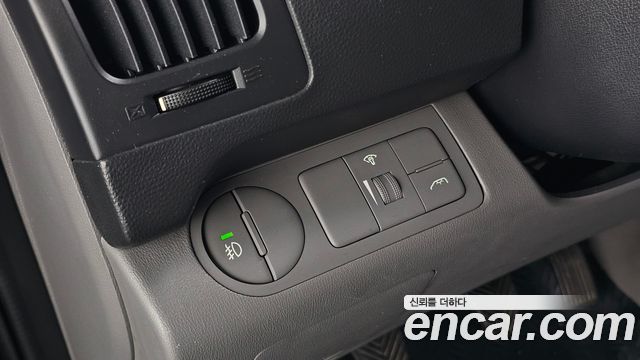 Hyundai Starex 2014 — photo 17