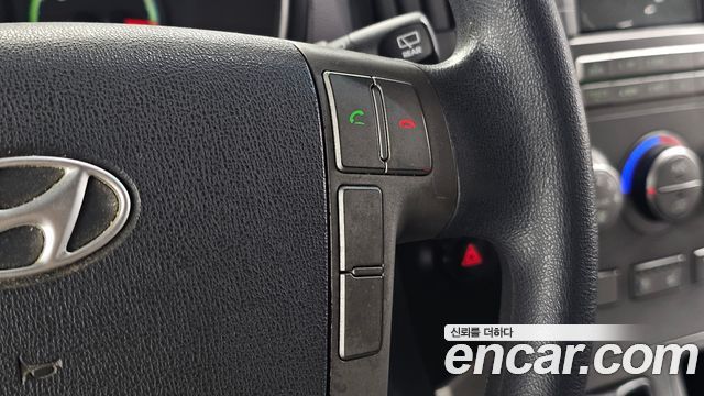 Hyundai Starex 2014 — photo 18