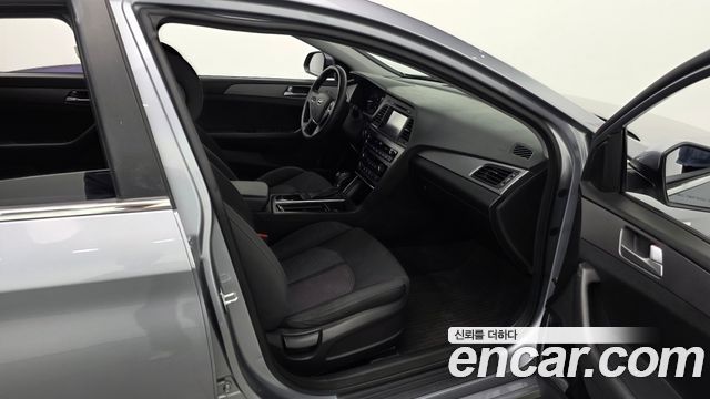 Hyundai Sonata 2015 — photo 17