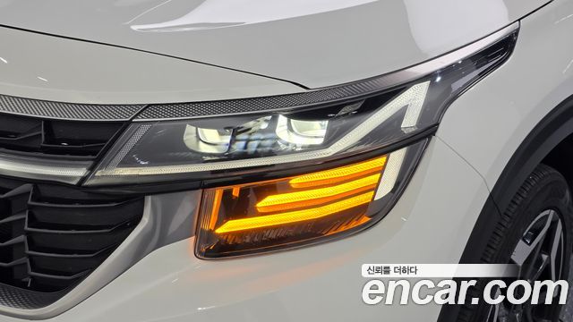 Kia Seltos 2023 — photo 8
