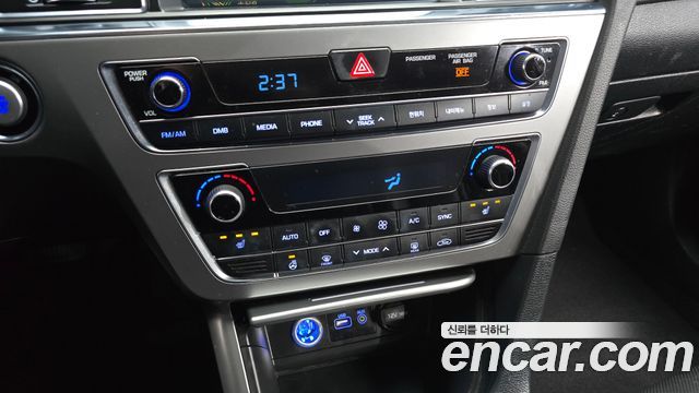 Hyundai Sonata 2017 — photo 16