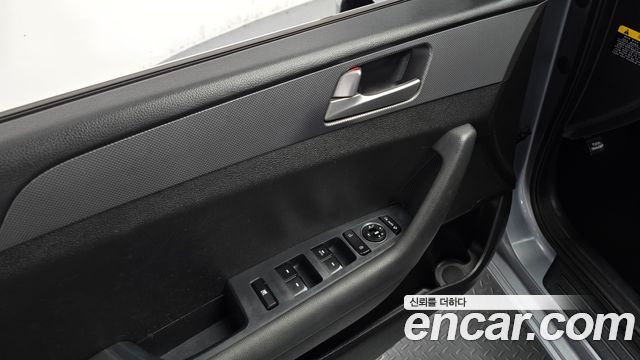 Hyundai Sonata 2017 — photo 17