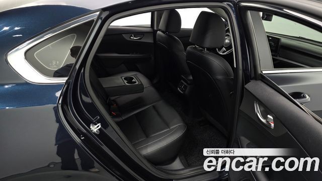 Kia K3 2019 — photo 18