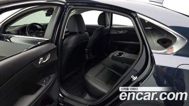 Kia K3 2019 — photo 16