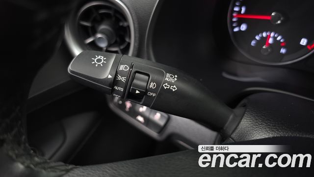 Kia K3 2019 — photo 28