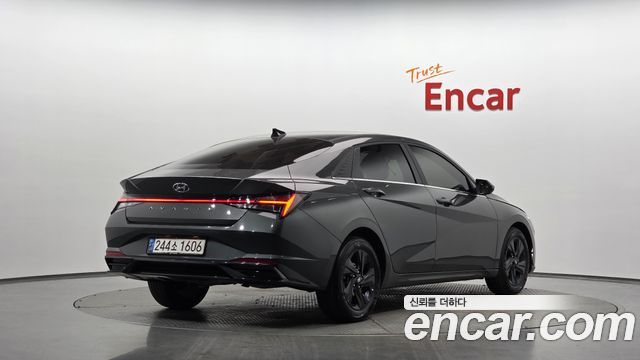 Hyundai AVANTE 2021 — photo 2