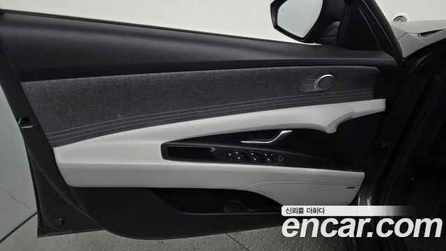 Hyundai AVANTE 2021 — photo 14