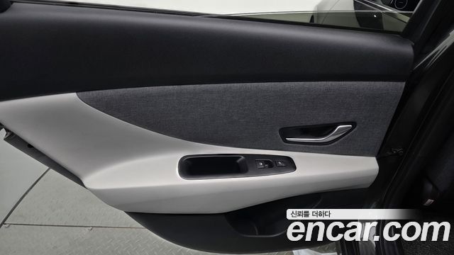 Hyundai AVANTE 2021 — photo 15