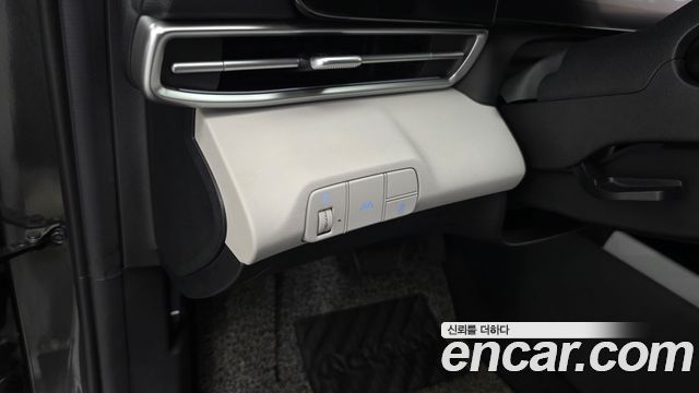 Hyundai AVANTE 2021 — photo 28