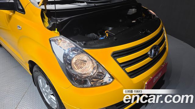 Hyundai Starex 2017 — photo 6