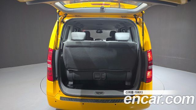 Hyundai Starex 2017 — photo 20