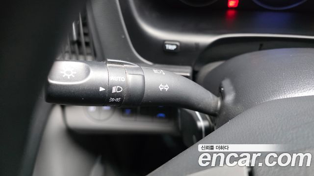 Hyundai Starex 2017 — photo 27