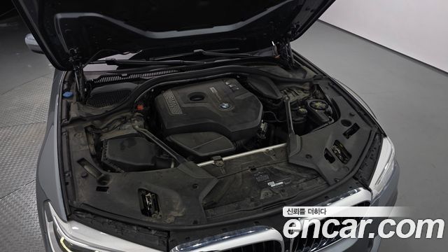 BMW 5-Series 2018 — photo 6