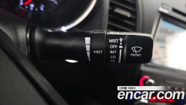 Kia K3 2013 — photo 28