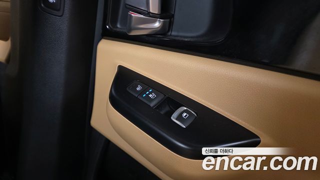 Kia Canival 2021 — photo 25