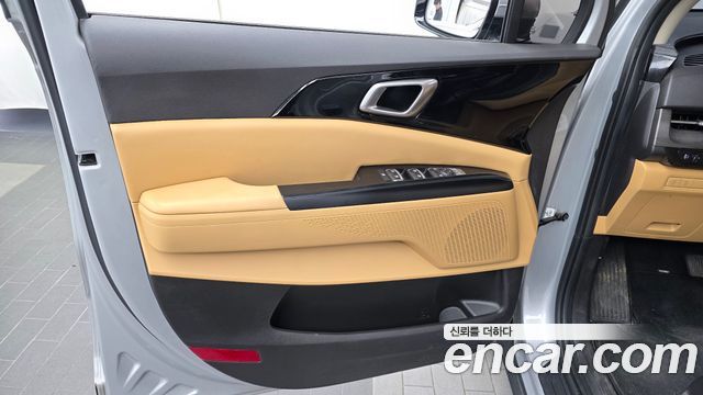 Kia Canival 2021 — photo 14