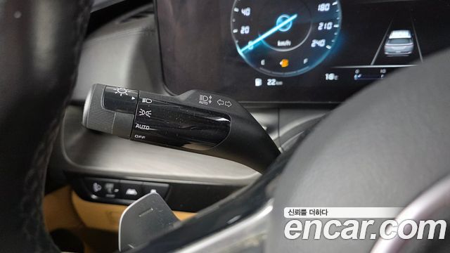 Kia Canival 2021 — photo 30